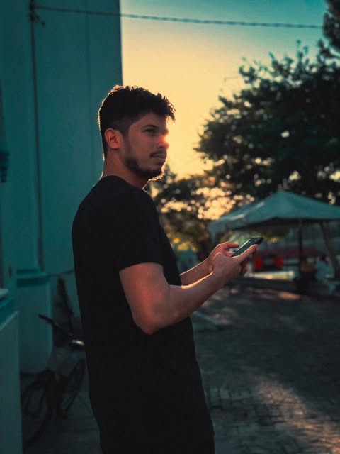 Mahatma Belmonte nos bastidores de uma gravação
